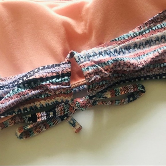 Ninety Five Degrees Stripe Multicolor Bikini Set, M (Top & Bottom) - Picture 8 of 14